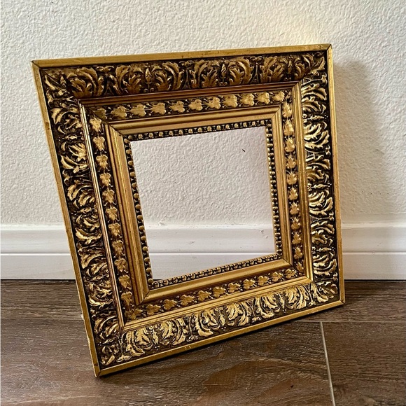 Elegant Gold Ornate Picture Frame 10/10 inches - Picture 9 of 9